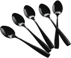 Cuilliere noir en plastique